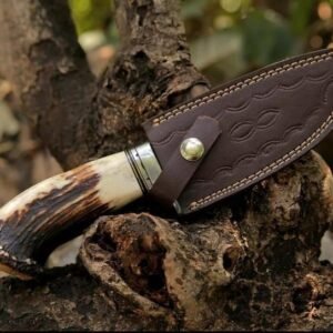 Handmade 9.5″ Damascus Steel Skinner Knife with Authentic Antler Handle & Stainless Steel Guard