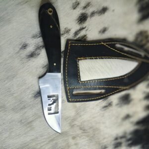 Handmade 7.5″ D2 Steel Skinner Knife – Custom Fixed Blade with Buffalo Horn Handle & Horse Cross Cutout