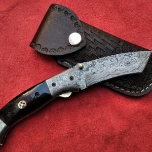 Handmade 7.5″ Raindrop Damascus Steel Folding Knife – Custom Tactical Liner Lock Folder with Polished Buffalo Horn Handle, Damascus Bolsters & Custom Leather Sheath