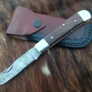 Handmade 7.5″ Damascus Steel Trapper Knife – Custom 2-Blade Folding Pocket Knife with Rosewood Handle, Polished Stainless Steel Bolsters, and Premium Leather Sheath